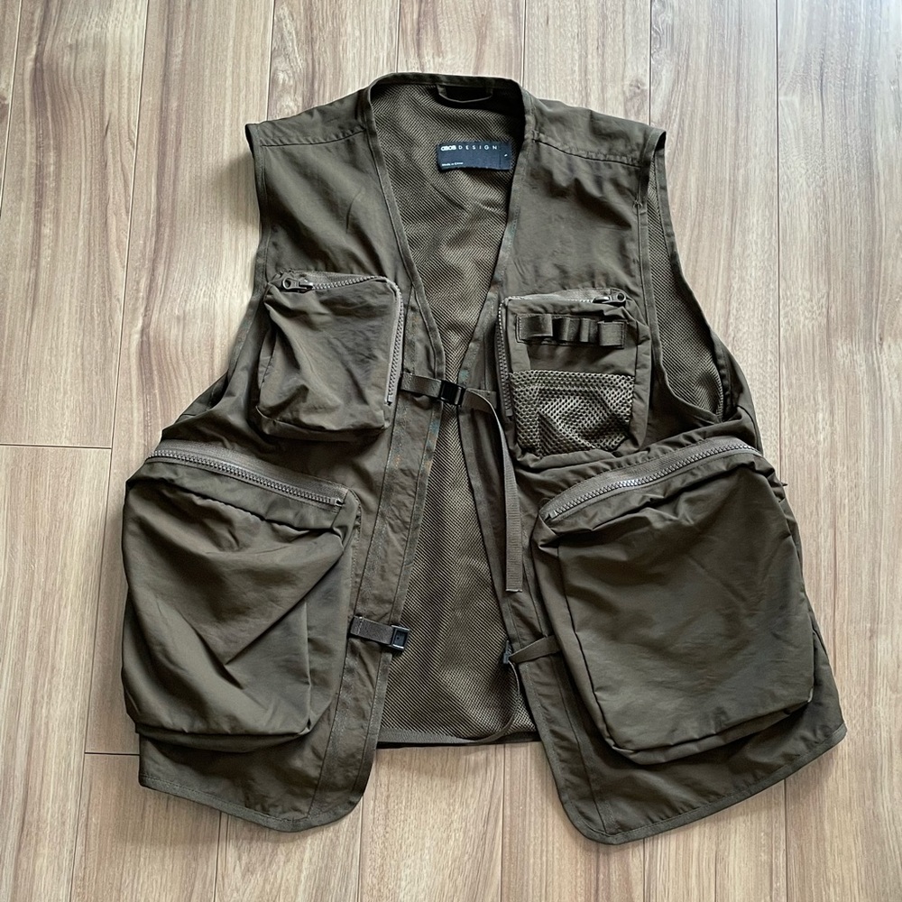 Fishing vest
